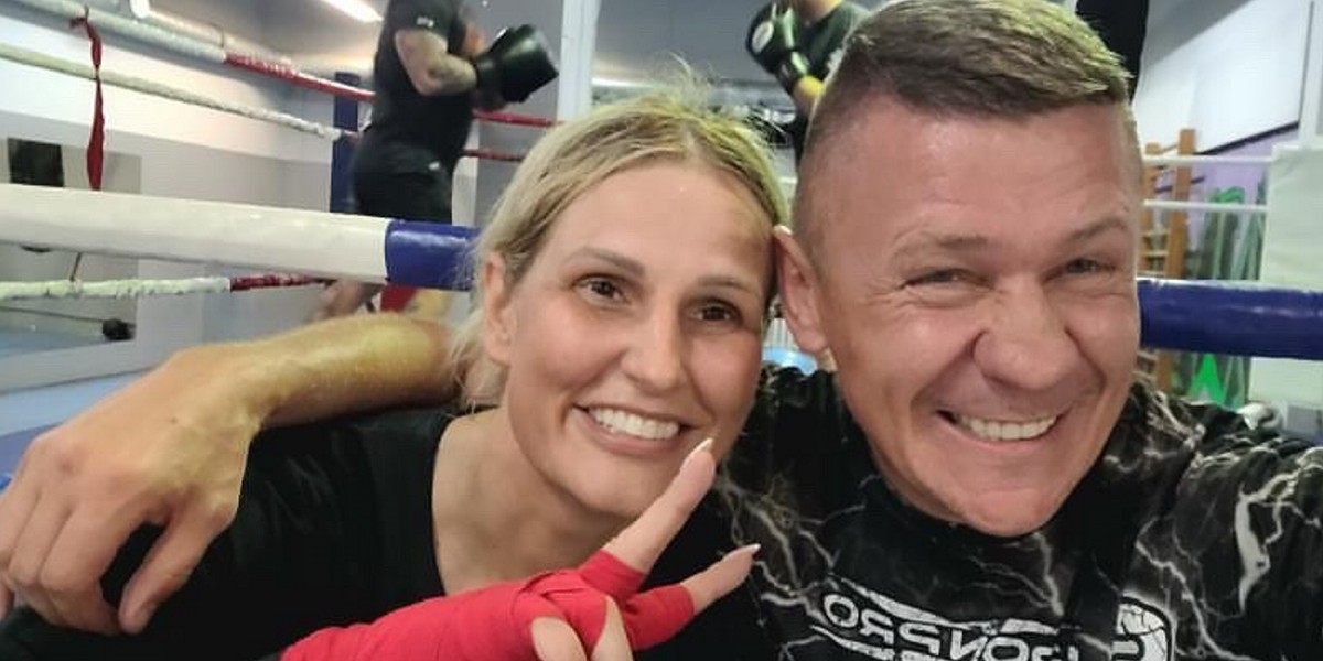 Dominika Tajner od ponad miesiąca trenuje do walki w Fame MMA. Tu z bokserem Rafałem Jackiewiczem.