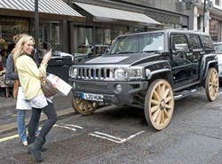 Hummera kupują Chińczycy!