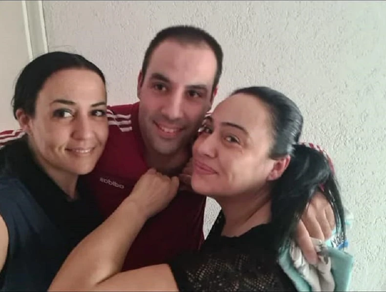 Milanka sa bratom i sestrom