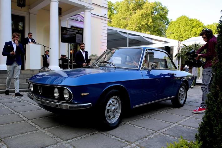 Aukcja klasycznych samochodów Rozalin 2016