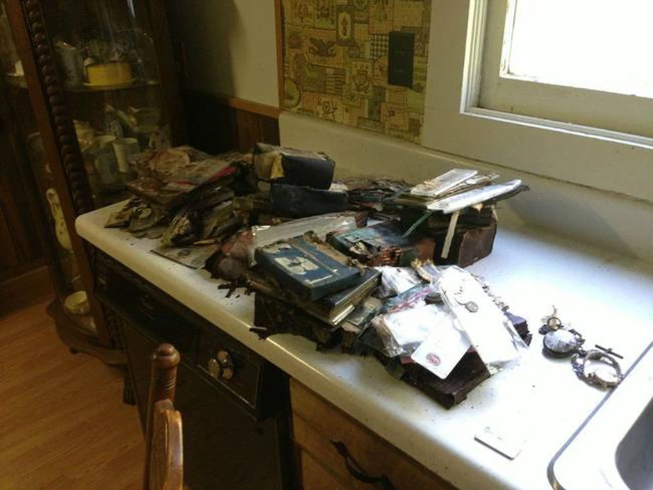 Niko nije mogao da poveruje šta je sve stalo u tako mali otvor