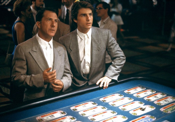 Dustin Hoffman i Tom Cruise w filmie 'Rain Man'