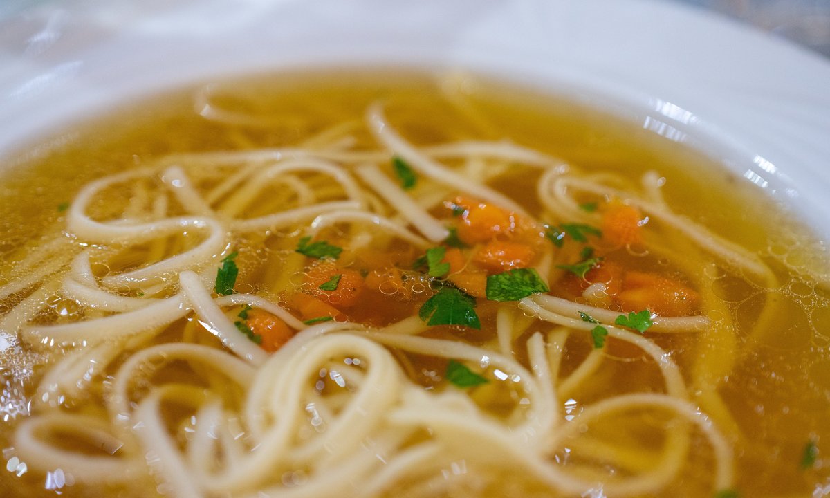 Rosół w piątek na stole. Sprawdzamy, co mówi tradycja postu