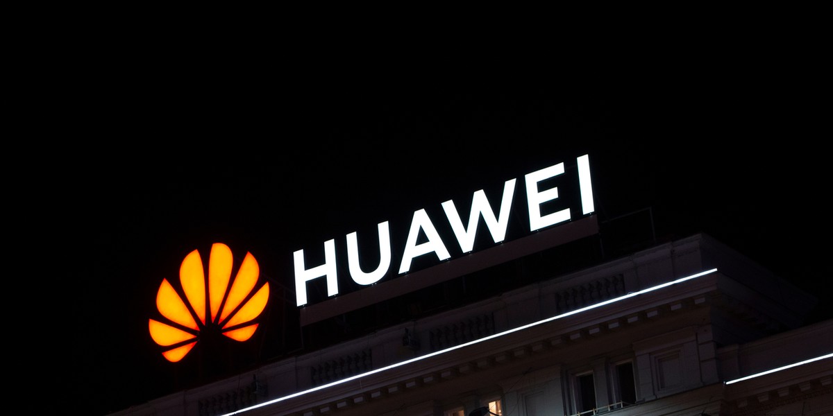 Huawei chce budować sieci 5G w krajach Europy. Stara się m.in. o kontrakt w Niemczech. Pekin grozi odwetem, jeśli Berlin wykluczy chiński koncern. 