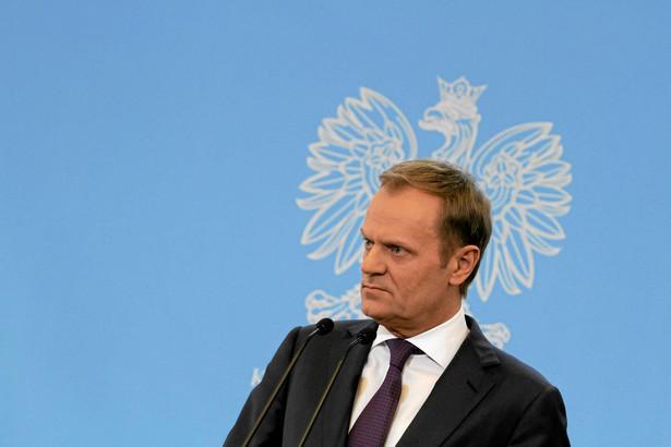 Tusk u Lisa składa deklaracje. Chce być prezydentem?