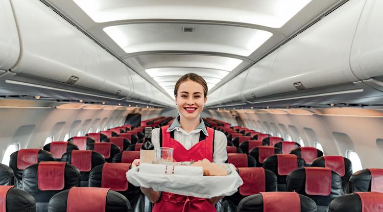 Ezt az italt lehetőleg ne kérd a stewardesstől a repülőgépen Fotó: Getty Images