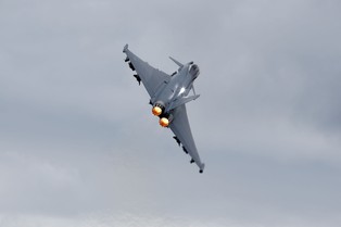 Wzmożona aktywność rosyjskiego lotnictwa. Polskie i sojusznicze samoloty w gotowości?