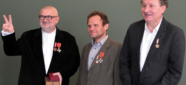 Komorowski na odchodne docenił dorobek byłych dziennikarzy. Bereś i Burnetko odznaczeni