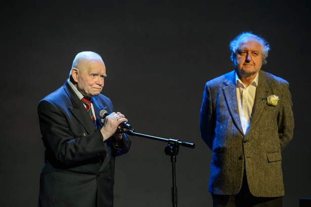 Pierwszy prezes Sądu Najwyższego i przewodniczący Trybunału Stanu prof. Adam Strzembosz odebrał nagrodę im. prof. Zbigniewa Hołdy.