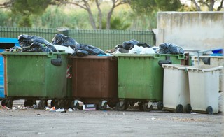 Nadchodzi rewolucja w segregacji śmieci. Nowe zasady budzą wątpliwości