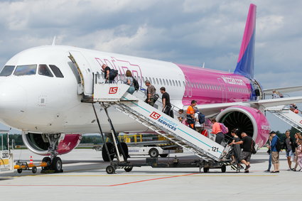 Wizz Air negocjuje z lotniskiem w Radomiu. Wskazuje, dla kogo będzie abonament na loty