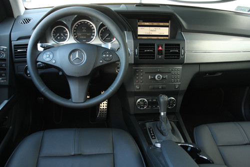 Mercedes GLK 320 CDI - Kanty w standardzie