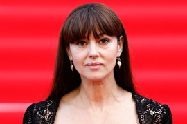 U OVOJ HALJINI svaka žena će izgledati MLAĐE, PRIVLAČNIJE I MRŠAVIJE, tvrdio je slavni Iv Sen Loran