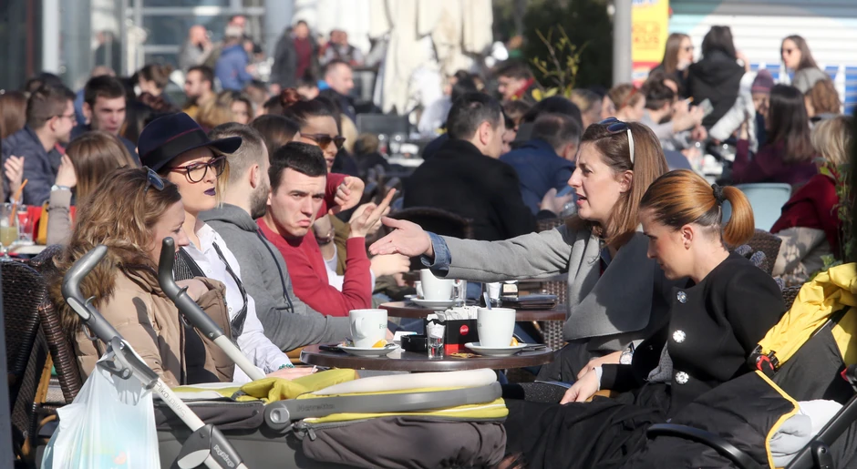 Sada je na udaru mlađi deo populacije koji najmanje poštuje mere