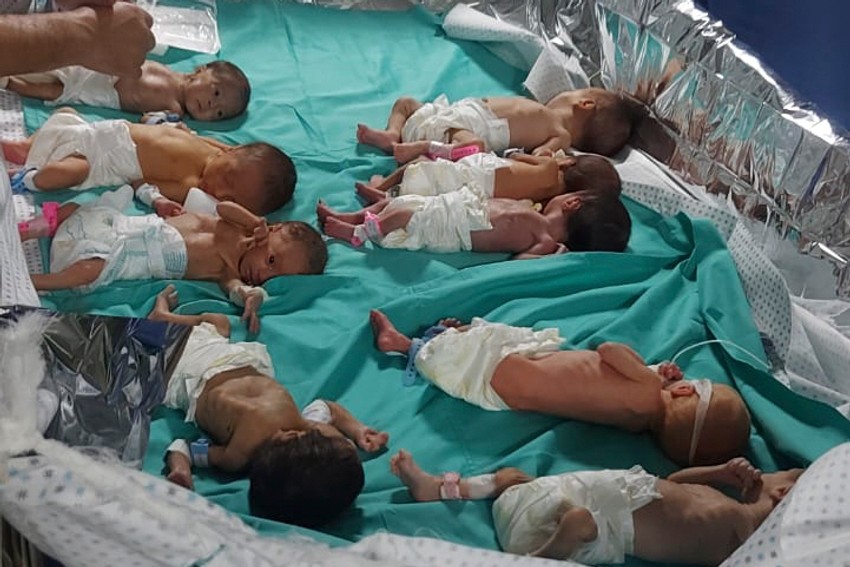 Fotografija koju je objavio dr Maravan Abu Sada prikazuje prerano rođene palestinske bebe u bolnici Al Šifa u gradu Gaza u nedelju, 12. novembra 2023. godine.