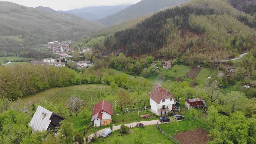 Granica u selu Sastvaci