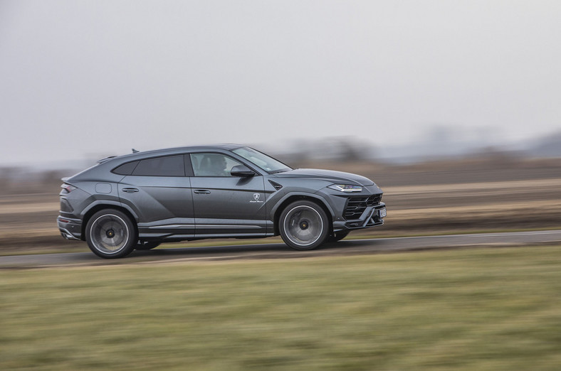 Lamborghini Urus - najdynamiczniej przyspieszający SUV na Ziemi 