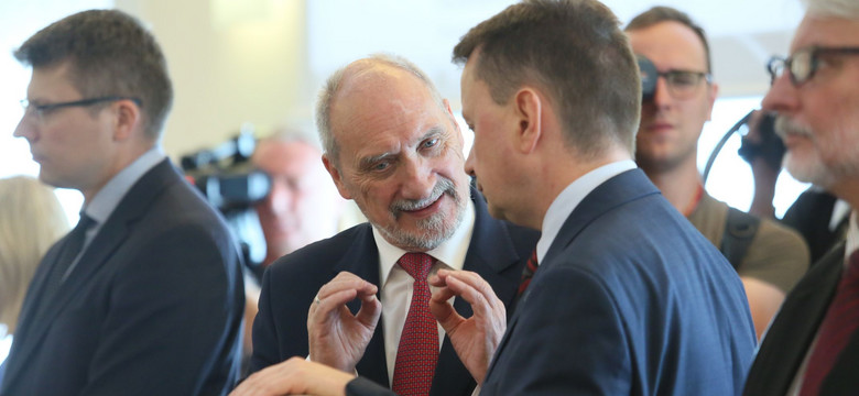 Prywatne firmy, baczność! Macierewicz wzywa do raportu