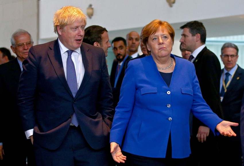 Boris Džonson i Angela Merkel na sastanku u Berlinu