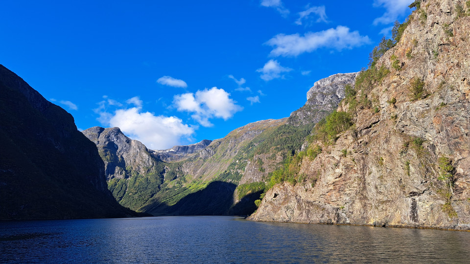 Rejs po Aurlandsjorden i Nærøyfjorden