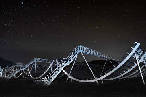 Interferometryczny radioteleskop w Dominion Radio Astrophysical Observatory w Kanadzie