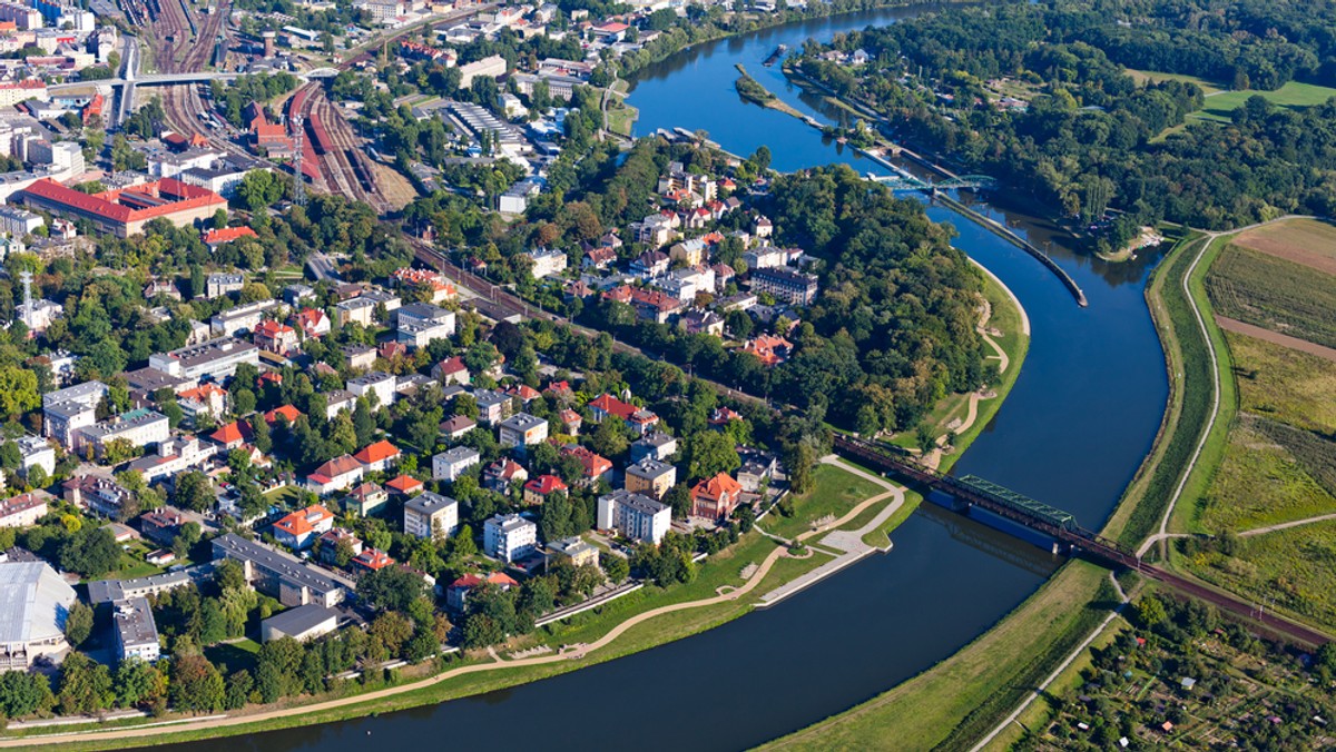 Zarządzenie zastępcze o zmianie nazw trzech ulic w Opolu wydał wojewoda opolski Adrian Czubak. Zgodnie z jego decyzją, m.in. ul. Obrońców Stalingradu zostanie przemianowana na ul. Jerzego i Ryszarda Kowalczyków.