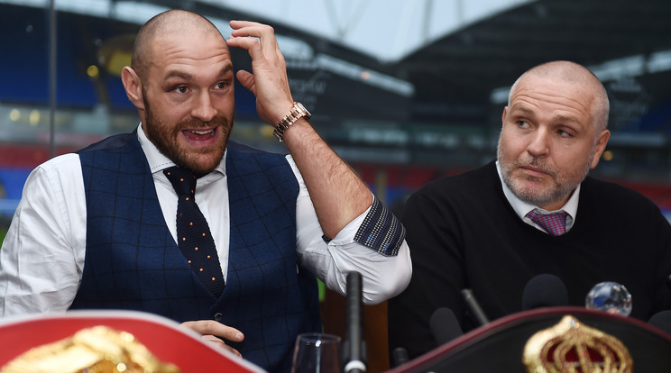 Tyson Fury bajban van nagybátyja, Peter (jobbra) szerint/Fotó: AFP