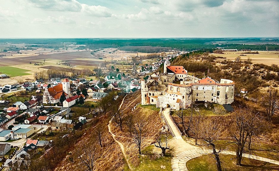 Janowiec, podobnie jak Kazimierz ma unikalny klimat nadwiślanego prywatnego miasteczka