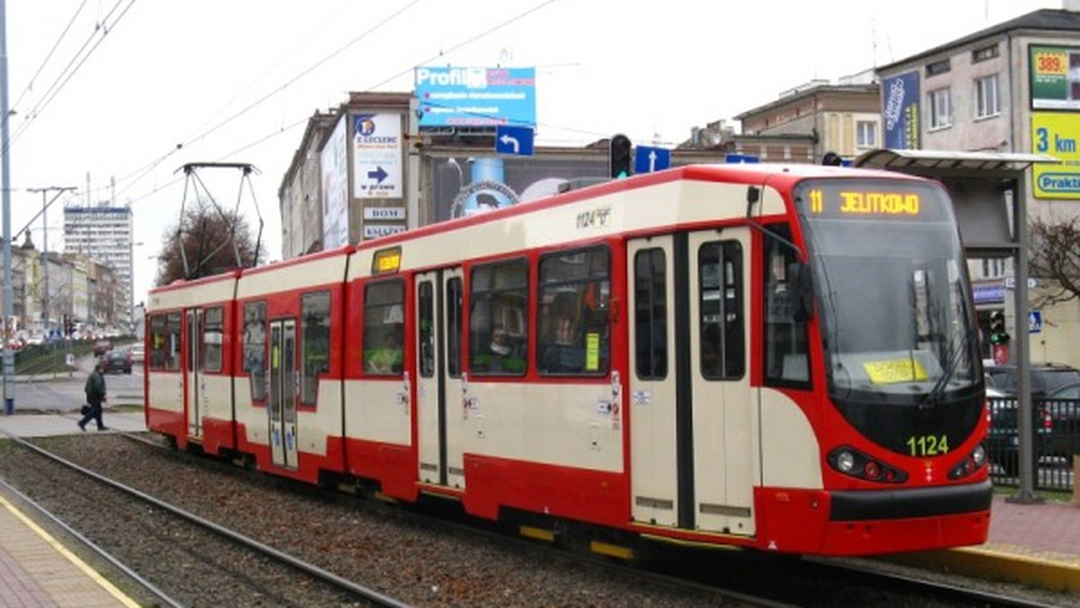 Spółka Tramwaje Szczecińskie chce po raz pierwszy zmontować jeden wagon z częściowo niską podłogą.