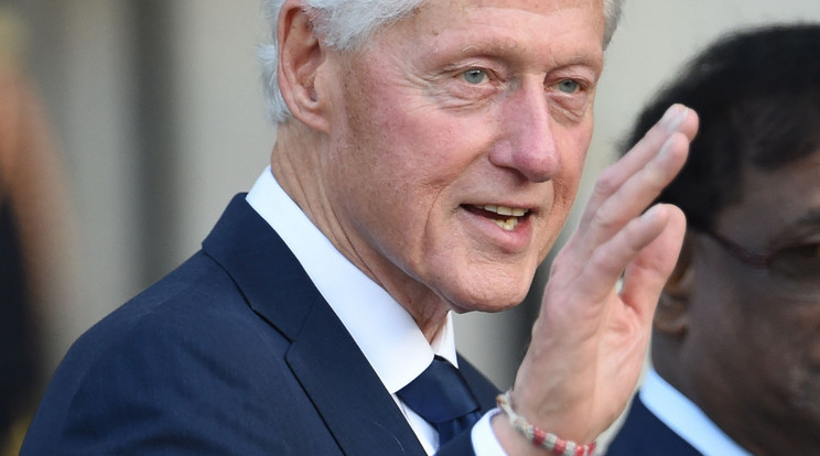 Bill Clinton majdnem belebukott a gyakornok lánnyal folytatott viszonyába /Fotó: Getty Images