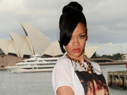 Rihanna promuje swój filmowy debiut – "Battleship: Bitwa o Ziemię"