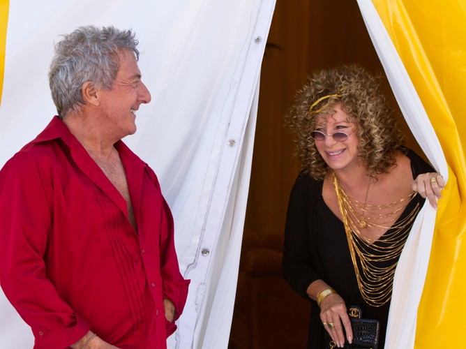 Dustin Hoffman i Barbra Streisand w filmie 'Poznaj naszą rodzinkę'