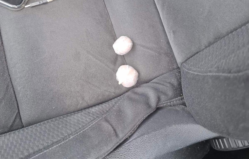 Policija u vozilu pronašla heroin