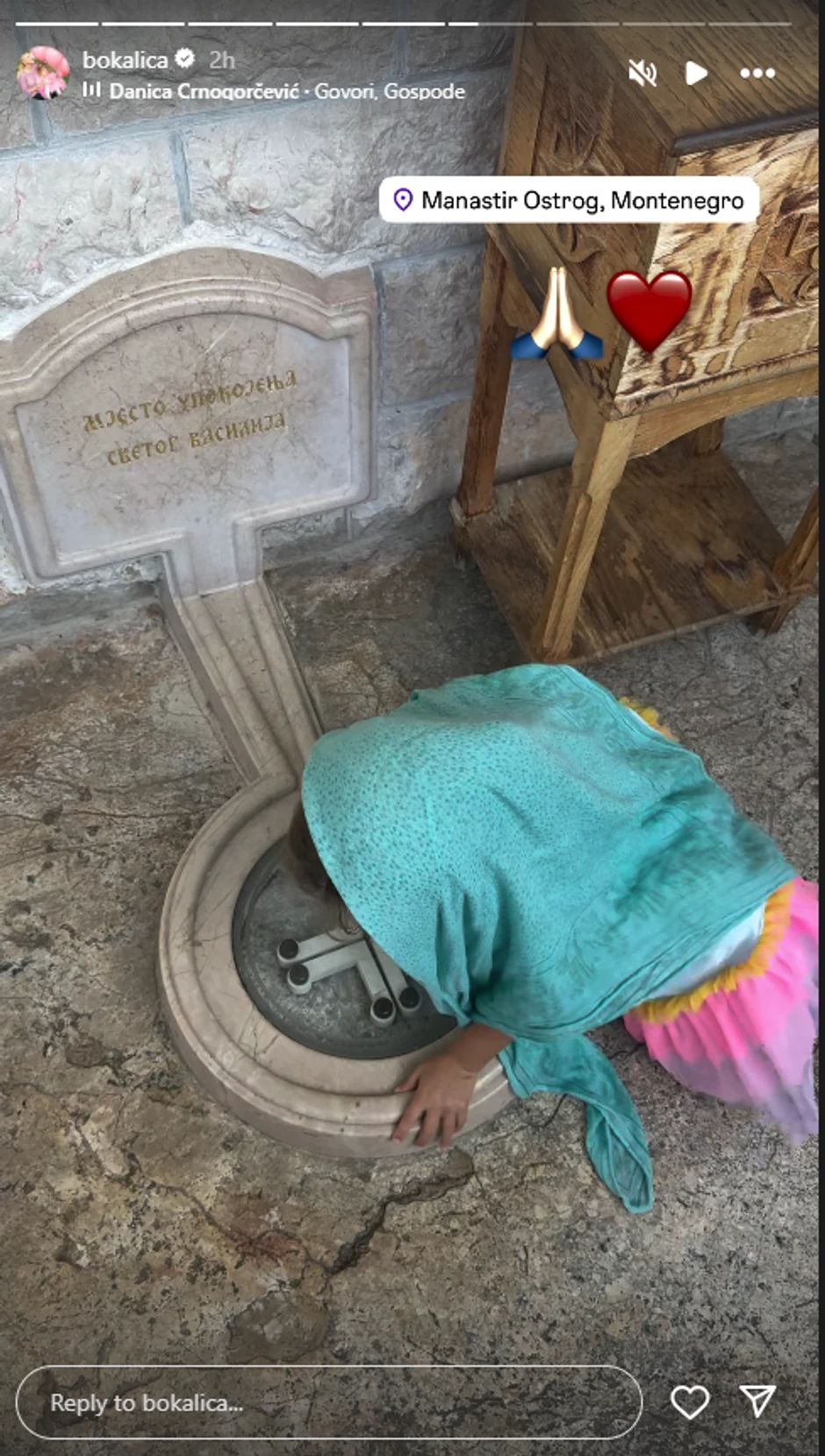 Bojana Ristivojević posetila manastir Ostrog