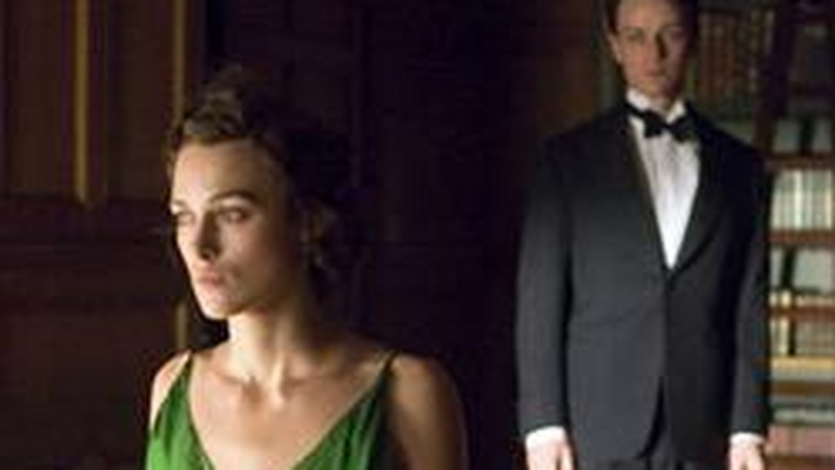 Keira Knightley wystawiła na aukcję zieloną suknię z filmu "Pokuta".