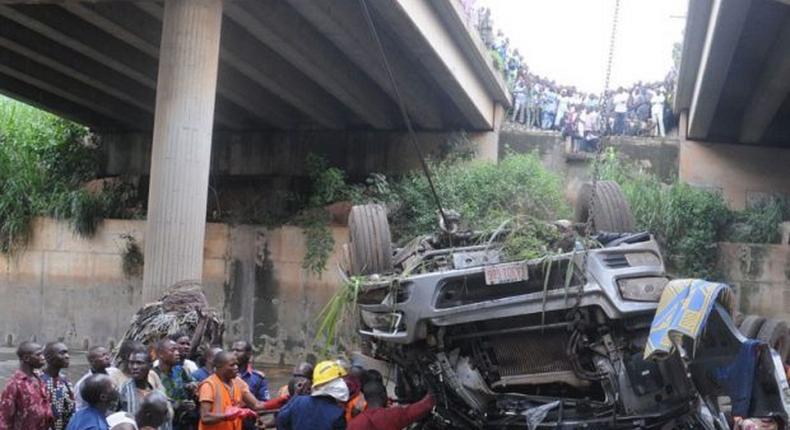 3 die, 11 injured in Lagos/Ibadan expressway bus somersault (Illustration)