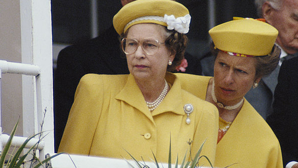 Księżniczka Anna od 40 lat nosi te same ubrania. Wszystko o córce Elżbiety II [ZDJĘCIA]