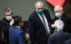 PiS: Informacje o wprowadzeniu stanu wyjątkowego są kompletną bzdurą