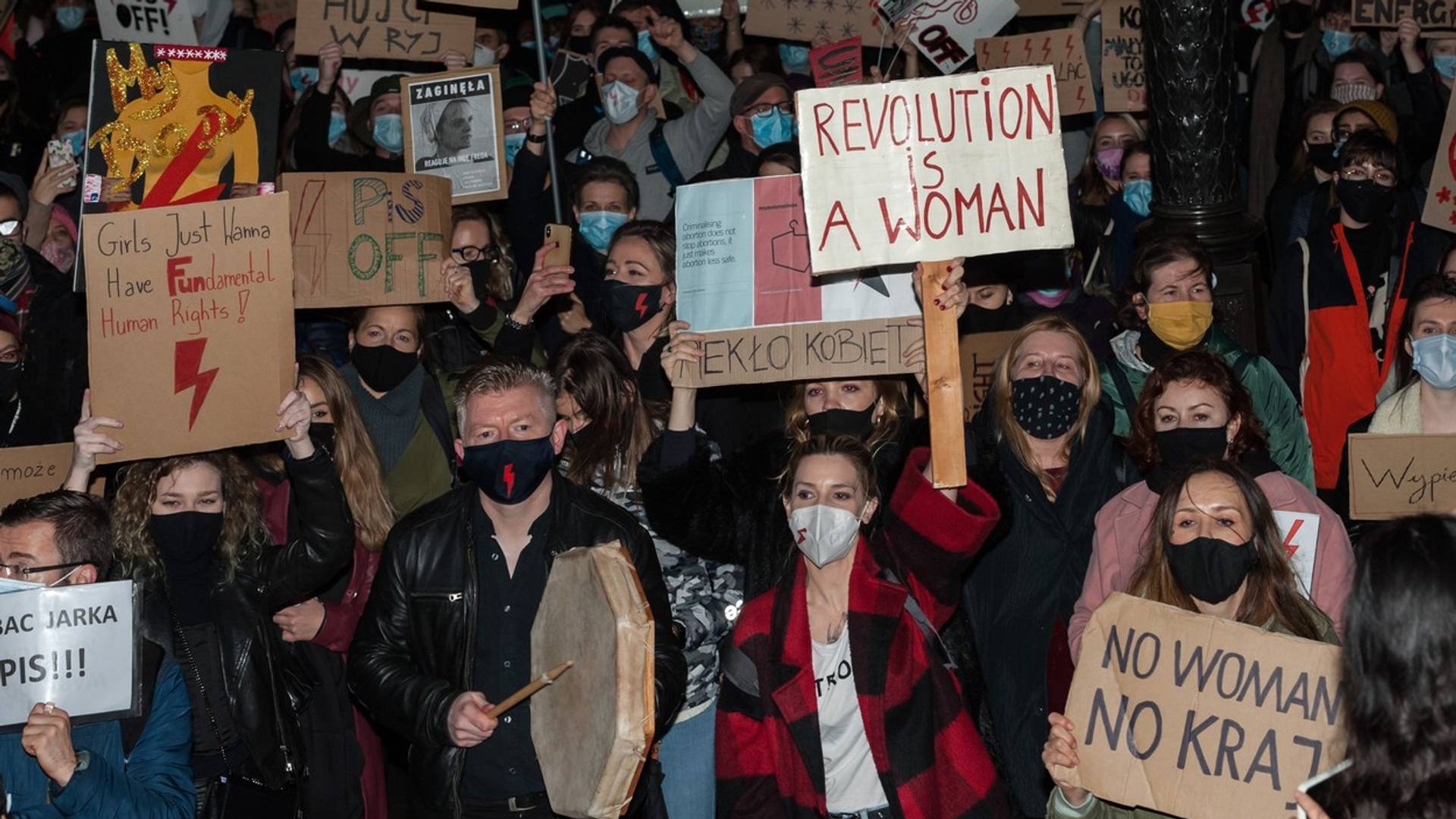 Poljske vlasti odložile sprovođenje sramnog zakona - zabrana abortusa stopirana zbog masovnih demonstracija