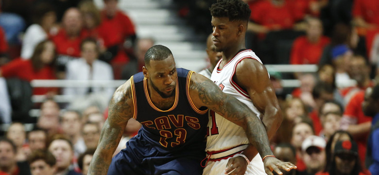 NBA: LeBron James trafił równo z końcem czasu, Cavaliers remisują z Bulls