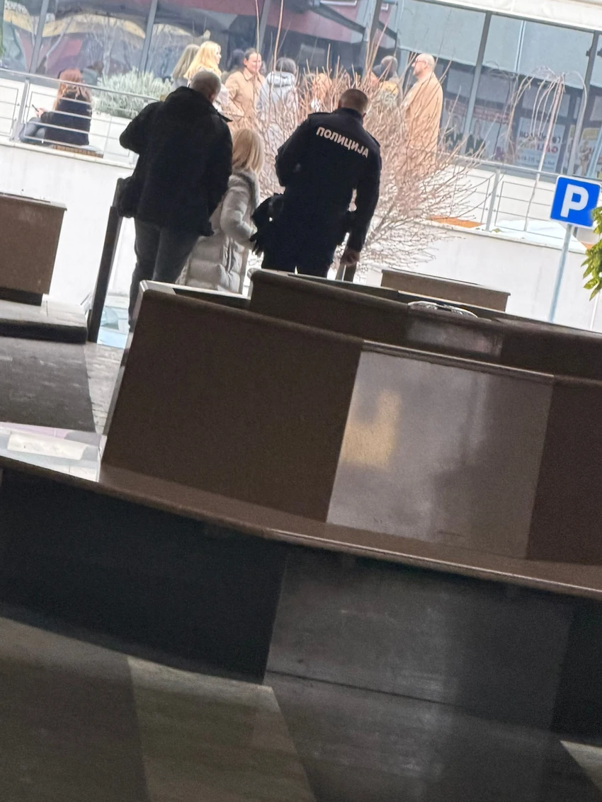 Izvršitelji i policija bili u stan Čede Jovanovića