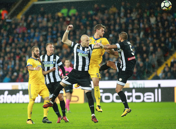 Liga włoska: Juventus grająć od 26 min. w "10" pokonał Udinese aż 6:2 [WIDEO]