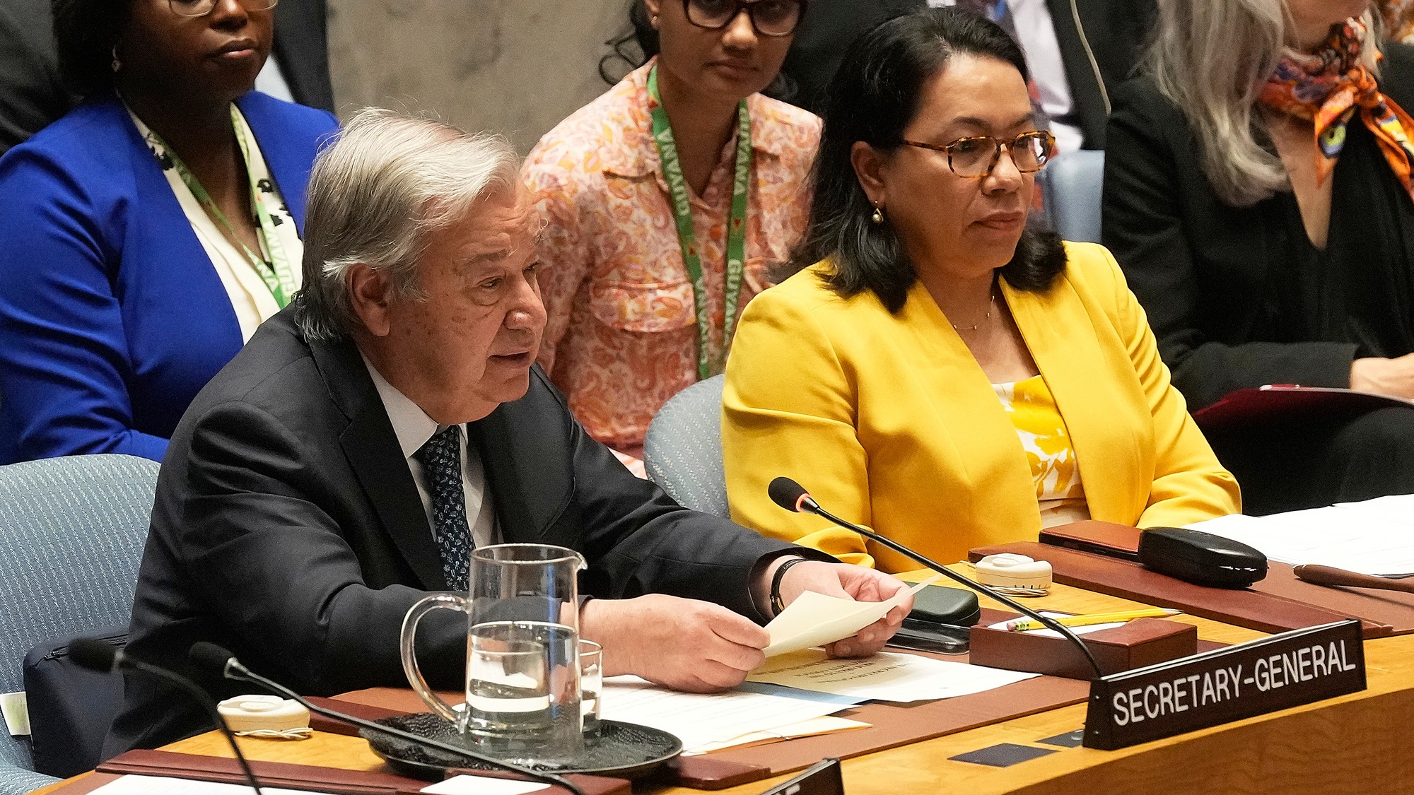 Generálny tajomník OSN António Guterres pred mimoriadnym zasadnutím Bezpečnostnej rady OSN.