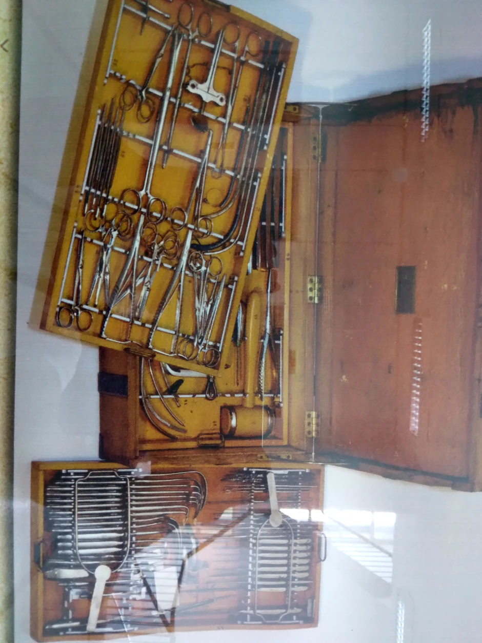 Instrumenti koji su se u prošlosti koristili u Zemunskoj bolnici zamenjeni su novim - ali je proizvođač ostao isti.