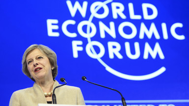 Theresa May: mimo wahań kursu funta gospodarka Wielkiej Brytanii jest silna