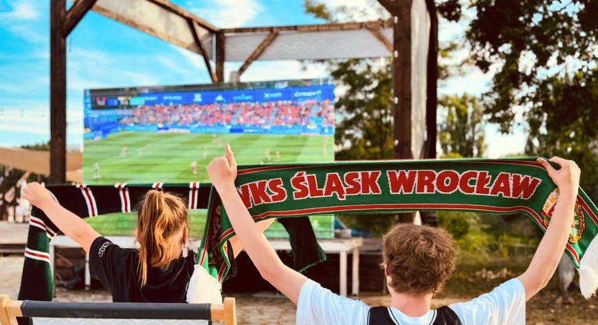 Beach Bar Port Węglowy, podobnie jak Tarczyński Arena, buduje swoją strefę kibica. 