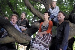 Nowa seria "Usta, usta". Mucha jako społeczniczka!