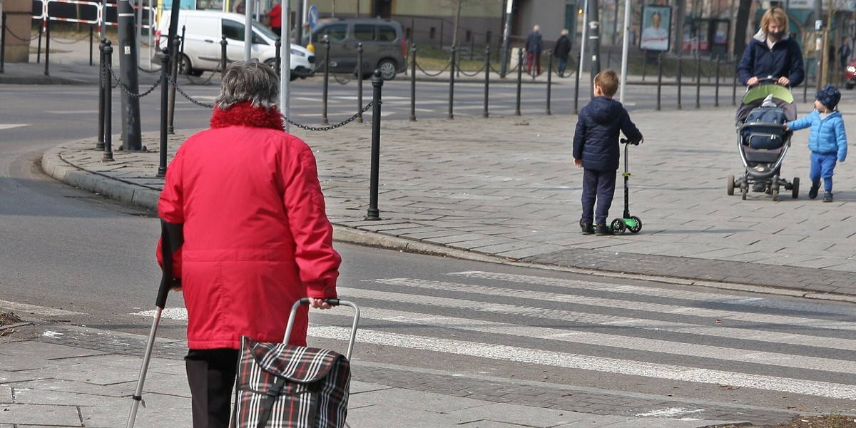 KO chce wprowadzenia możliwości pozostania na własnej emeryturze, ale jednocześnie otrzymywanie 25 proc. emerytury małżonka