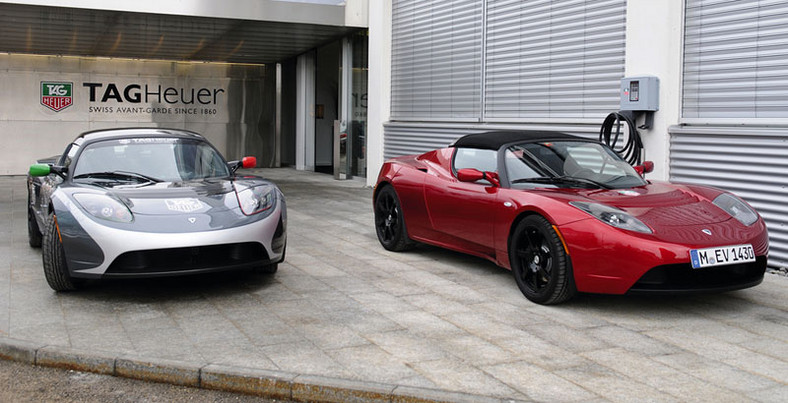 Tesla Roadster w podróży dookoła świata