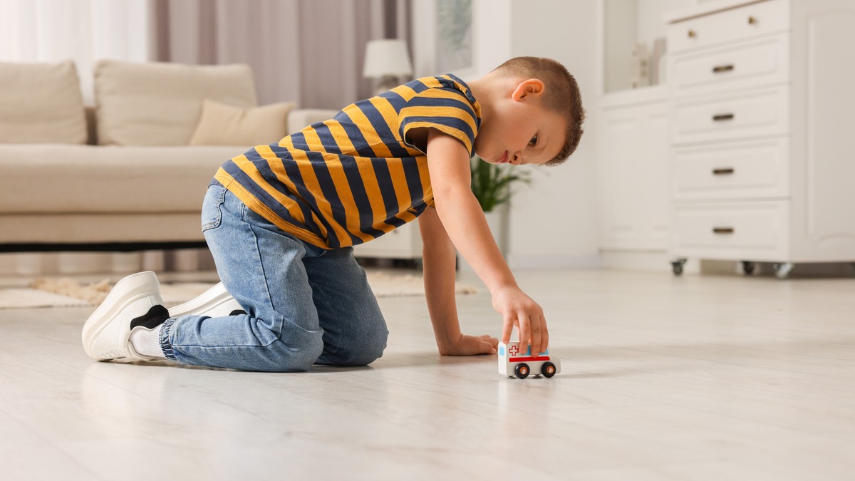 "I POSLE 40 GODINA JOŠ UVEK GA IMAM" Bizarna povreda u detinjstvu koja se možda nikada ne zaleči, a malo ko je nije zadobio Kép